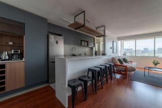 Embark on a journey of exclusivity in our 2BR home - Santiago - 9