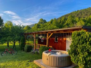 Home La Sierra with JACUZZI - Korenica - 3
