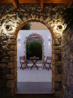Secret Garden - Lefkogeia - 4
