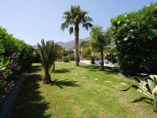 Secret Garden - Lefkogeia - 3