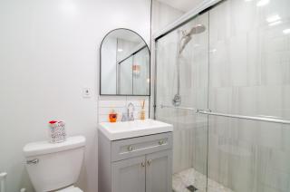 Fireflies In NYC, Cozy, Private & New - Union City - 9