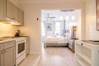 Fireflies In NYC, Cozy, Private & New - Union City - 8