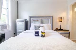 Fireflies In NYC, Cozy, Private & New - Union City - 0