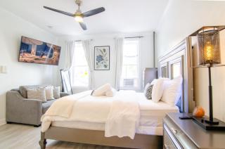 Fireflies In NYC, Cozy, Private & New - Union City - 6