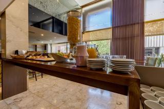 Hotel Majestic Rosario - 7