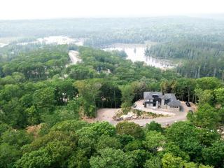 Modern Muskoka Cottage with Lake Views - Dwight - 9