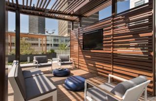 Spacious Apt Near Kendall Sq - - 3