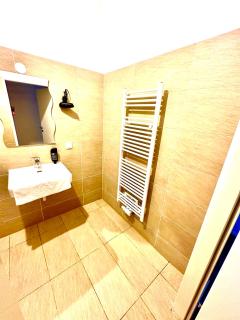 Laxenburger City Apartments - Only 8Min TO CITY CENTER VIENNA - Vienne - 8