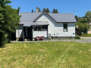 Cozy house by Crystal Creek - 8