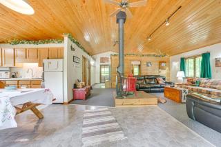 Michigan Retreat on 10 Acres Hike, Fish and Explore - Trout Lake - 4