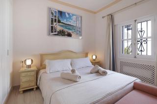 Amazing view of Puerto Banus - 1