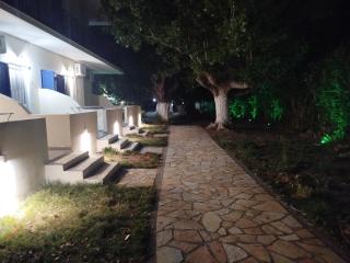 Sarantakis Apartments - 1