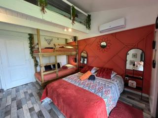 L'Hacienda - A la chambre - 10 pers - Wiskeys - 3