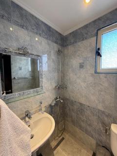 Seahaven Apartment - Sarandë - 5