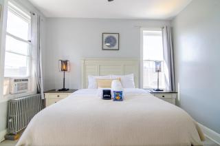 Dream a Little Dream 10 Mins To Your NYC Adventure - Union City - 3