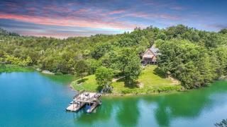 Knasgowa - Direct Lake Front House Retreat - 9