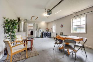 BBQ Ready Hawthorne Home with Screened-In Patio - 9