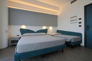 Hotel Ali d'Oro - Rimini - 9