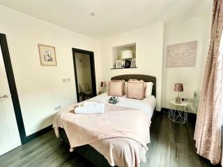 Luxury apartment, Mountain View in a Heritage Town - Blaenavon - 5