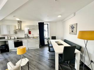 Luxury apartment, Mountain View in a Heritage Town - Blaenavon - 3