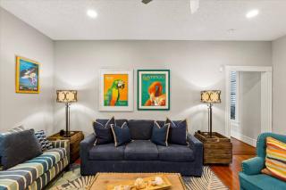 4 blocks fr beach, central location, Pet friendly! - Galveston - 9