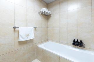 Serene studio apartment with Burj Khalifa view in Jumairah Village Circle JVC - 1