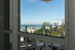 Apto Amores da Brava Clube House - Vista, Piscina e Conforto - 1