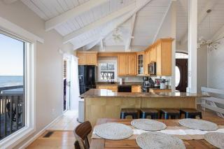 Oceanfront with Panoramic Views Newly Renovated - Nags Head - 2