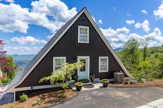 Peak Retreat Private Luxury A-Frame for Couples - 5