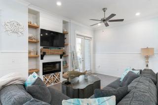 Isle be 'SEA'ing You - 5