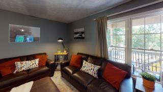 Cabin Style Stay With Hot Tub, Grill & Porch Swing - 6