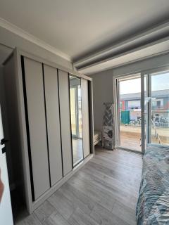 Gala Residence - Side - 7