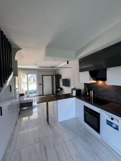 Gala Residence - Side - 2