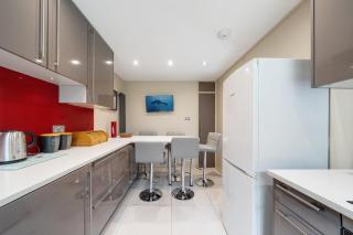 Cosy 3 BEDROOM Home with Garden, Ealing - Greenford - 1