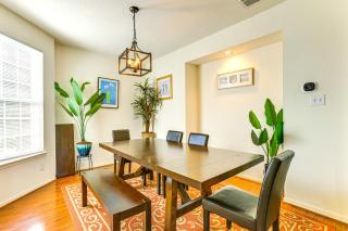 4 Mi to Old Town Spring Family Retreat with Yard! - Spring - 9