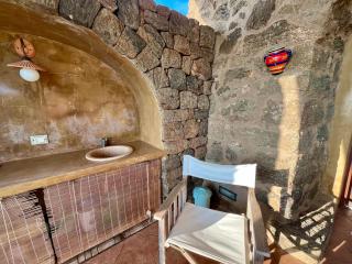Residence Dammusi Riah - Pantelleria - 2