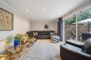 Cosy 3 BEDROOM Home with Garden, Ealing - Greenford - 9
