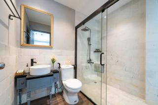 Stellar Boutique Hotel - Near SECC - Ho Chi Minh City - 6