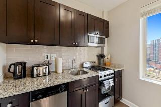 Modern Arlington Home - Near DC Metro & Free Parking - Arlington - 4