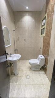 شقة مودرن فاخرة غرفة وصاله - 4