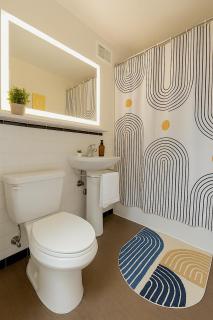 Modern Arlington Home - Near DC Metro & Free Parking - Arlington - 6