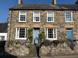 Ty Clyd - Newport - 9