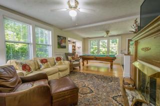 Historic 4BR Colonial with Pool Table and Fire Pit - Hendersonville - 0