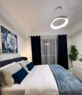 C Infinity Holiday Homes in Dubai Marina - 0