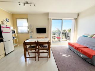 T2 Logement entier, balcon, piscine, tennis et accès direct à la plage! - Cabourg - 0