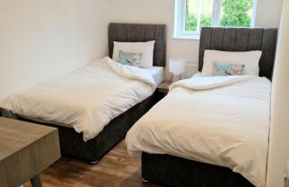 2 Bed cottage-Sleeps 4-Private Garden-Parking - Omagh - 1