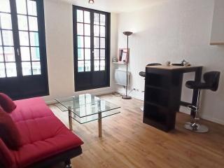 Appartement deux pièces 2-4 personnes centre de Bayonne quartier dynamique et pieton - 0