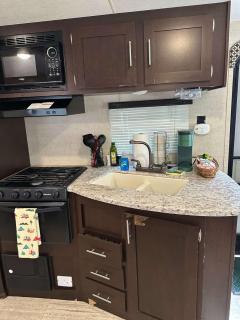 Professor Rousseau's Fishing RV Retreat - Crystal River - 1