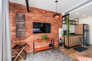 Studio em Pinheiros com Piscina e Academia - PG305 - São Paulo - 8