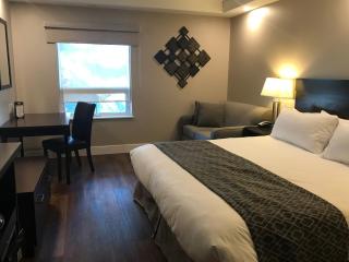 Chateau Louis Hotel & Conference Centre - Edmonton - 0